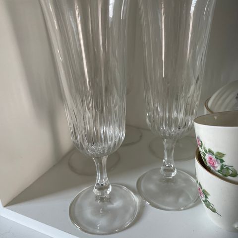 5 champagne glass