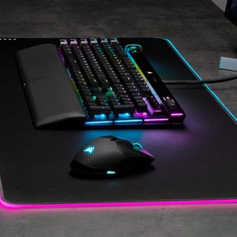 Corsair MM700 RGB musematte