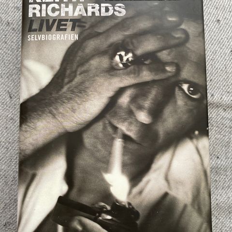 LIVET Selvbiografien - Keith Richards. INNBUNDET, SOM NY!