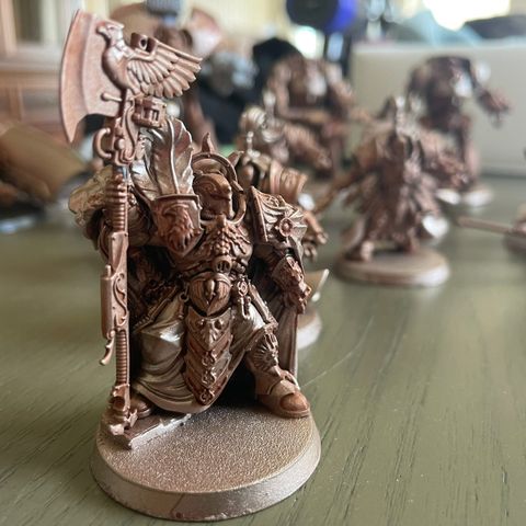 Warhammer 40k Custodes hær m/forgeworld