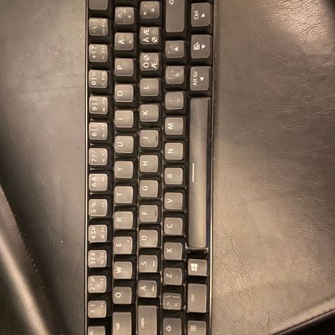 Nos tastatur