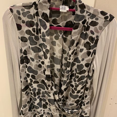 Tynn bluse fra Saint Tropez ( ubrukt )