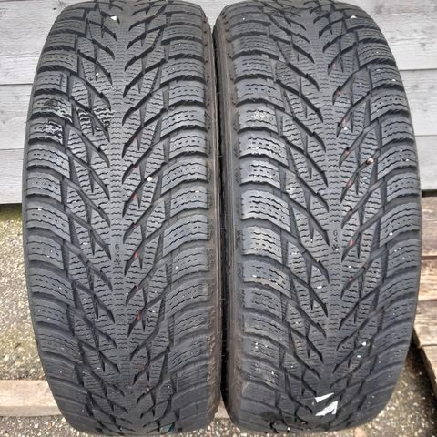 Nokian vinterdekk 215/65 R 17