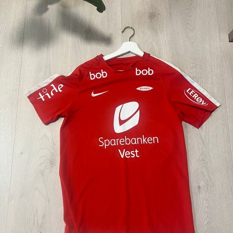 Brann trenings T-skjorte L