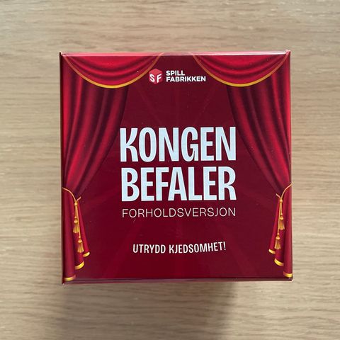 Kongen befaler forholdsversjon spill