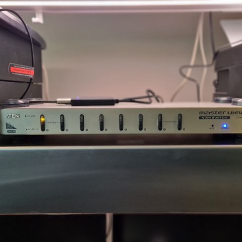 ATEN CS88A KVM switch selges