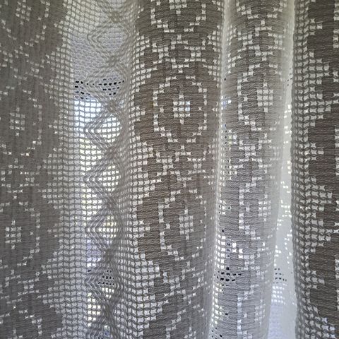Hvite gardiner i bomull