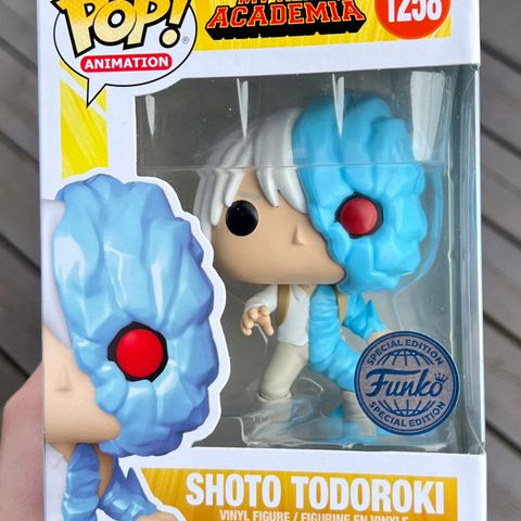 Funko Pop! Shoto Todoroki w/ Ice Mask | My Hero Academia (1258)