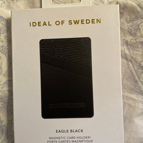 Magnetic card holder, Ideal of Sweden