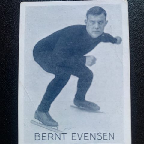 Bernt Evensen Oslo skøyter sykkel sigarettkort fra ca 1933 Tiedemanns