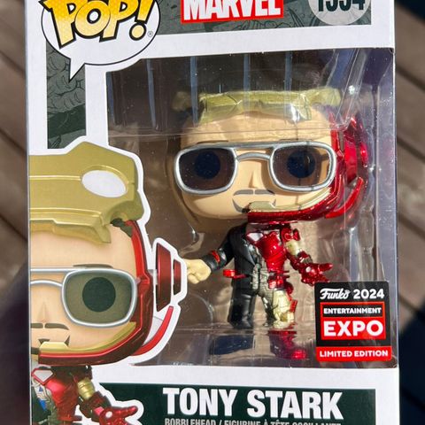 Funko Pop! Tony Stark (Summoning Armor) [C2E2] | Marvel (1354)