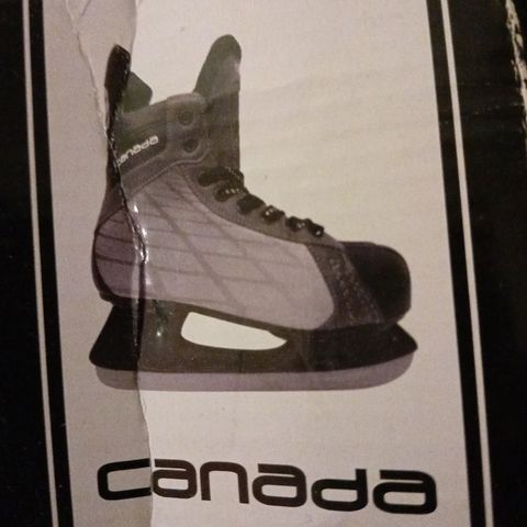 Ubrukte Canada hockeyskøyter, str 46