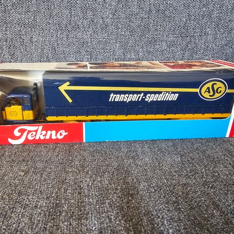 Tekno Volvo ASG med æske