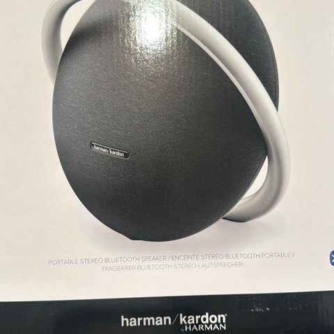 Harman Kardon Onyx Studio 8