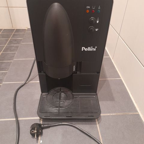 Kaffemaskin   Pellini  599 kr