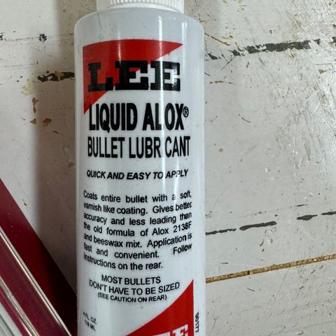 Lee liquid alox bullet lubricant