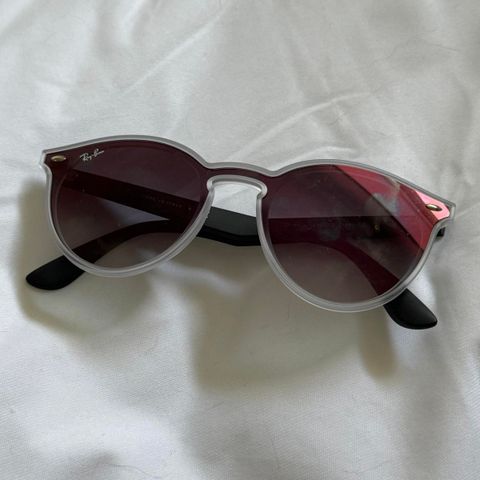 Ray Ban solbriller brukt en gang selges for 600kr