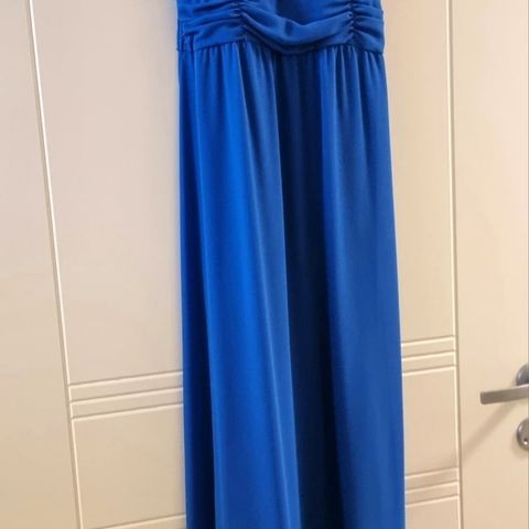 Blå, lang kjole