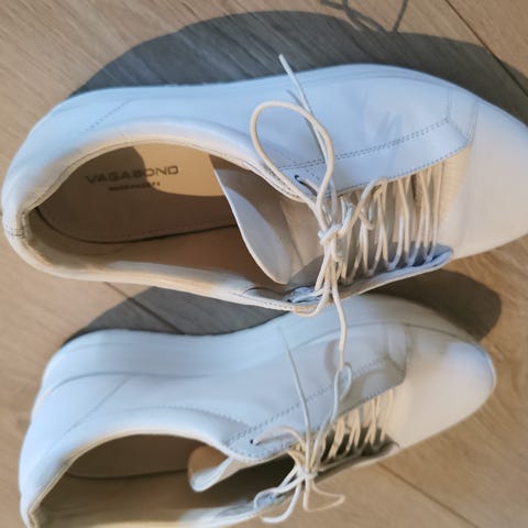 Annonsebilde