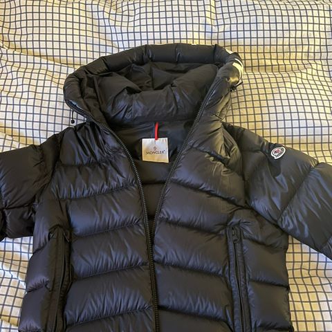 Moncler Salzman. Str: 5