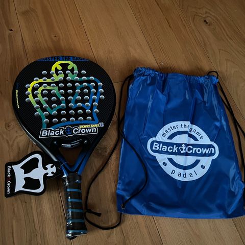 Black Crown Desert Eagle 3.0 padel racket helt ny