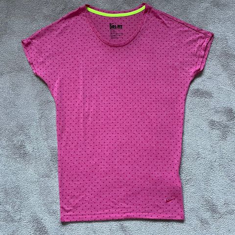 Nike T-skjorte, str. S/M