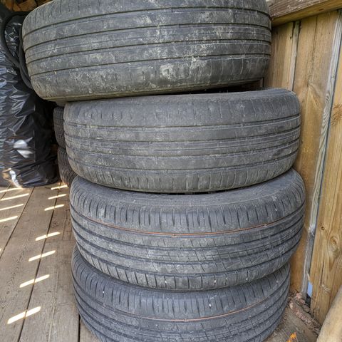 Nokian Hakka Green 3, 195/65R15 med orginale VW felger selges