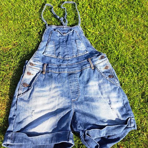 Denim shorts med seler str. 36