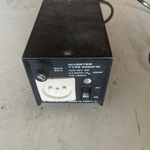 Mascot Inverter Omformer 12V-220V