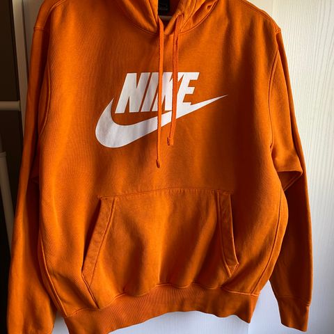 Nike hettegenser