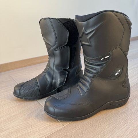 NY PRIS! MC-Støvler Alpinestars Andes V2 Drystar Svart