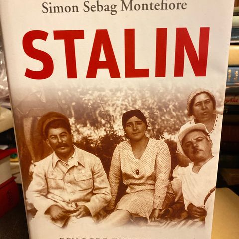 Simon Sebag Montefiore - Stalin