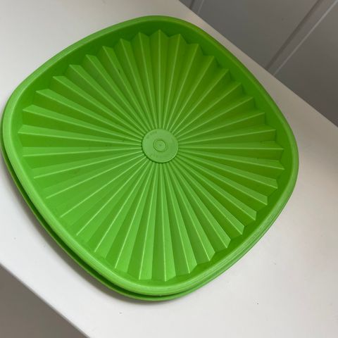 Div lokk og tut  Tupperware se pris  på bildene