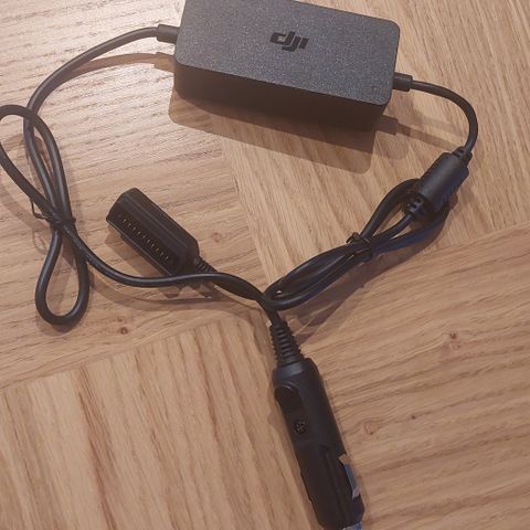 DJI MAVIC 2 CAR CHARGER