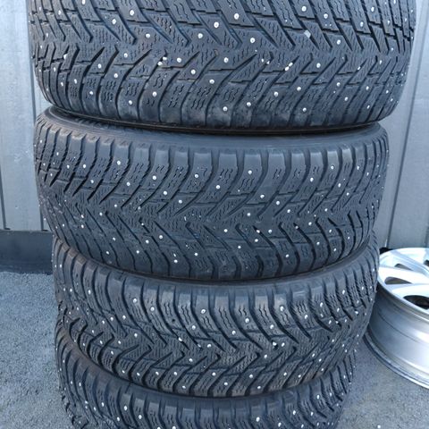 4 stk Nokian Hakkapellitta 8 SUV 235/65R17