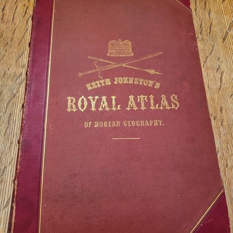 Kjempestort gammelt atlas fra 1875