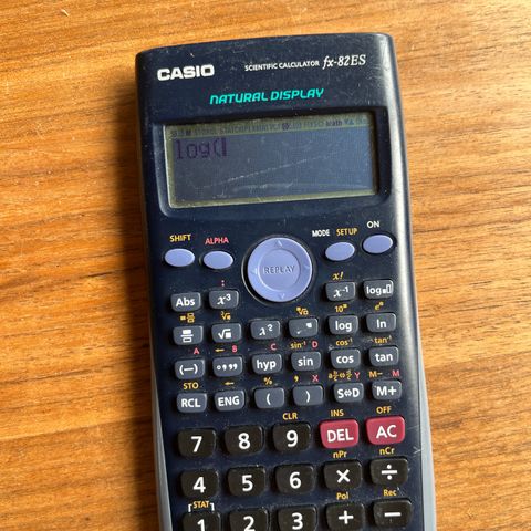 Casio kalkulator fx-82ES