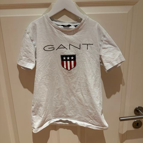 Gant T-skjorte str 146/152 (11-12 år)