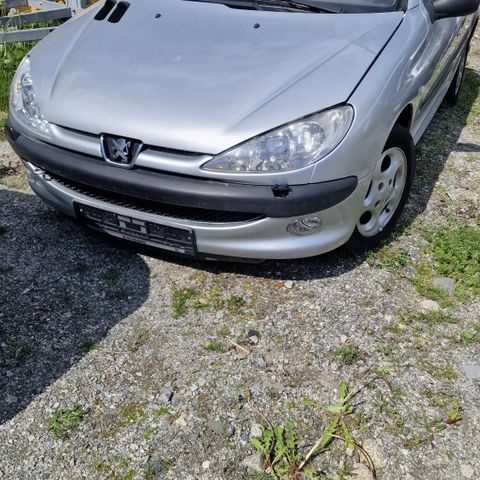 Peugeot 206,