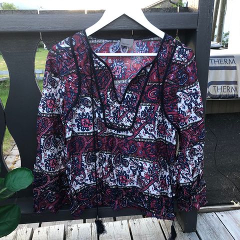 Vera Moda. Pen bluse m/dusker str M