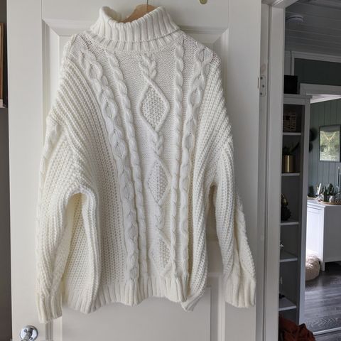 strikket genser ifra Monki