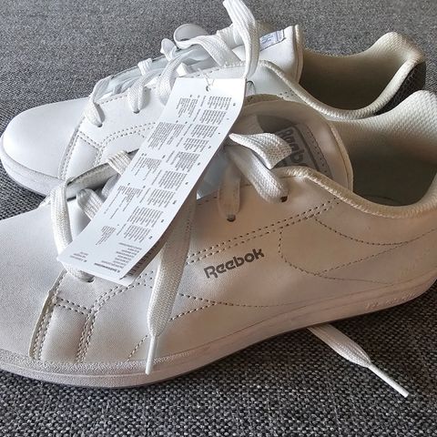 Ubrukte sneakers fra Reebok