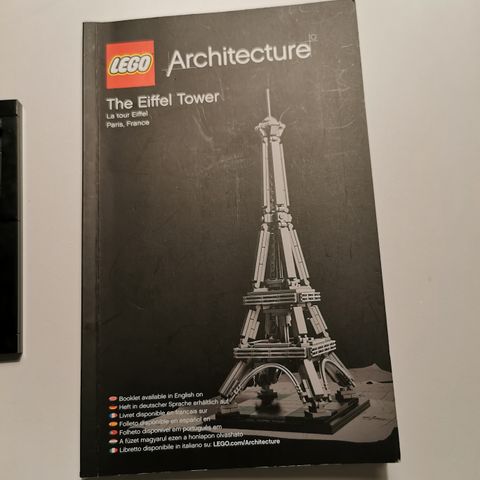 Lego 21019 Eiffel tower