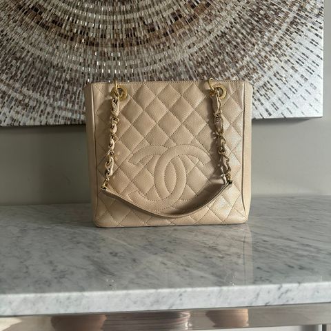 Chanel PST caviar beige tote