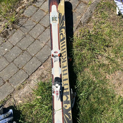 Line mothership fat skis