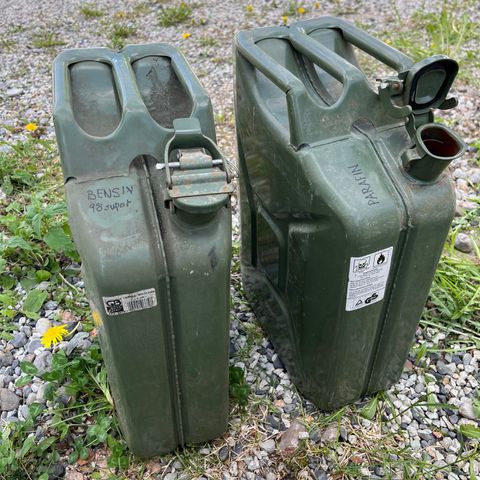 2 jerrykanner 20 liter