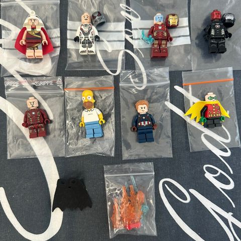 Lego minifigurer marvel simpsons ++