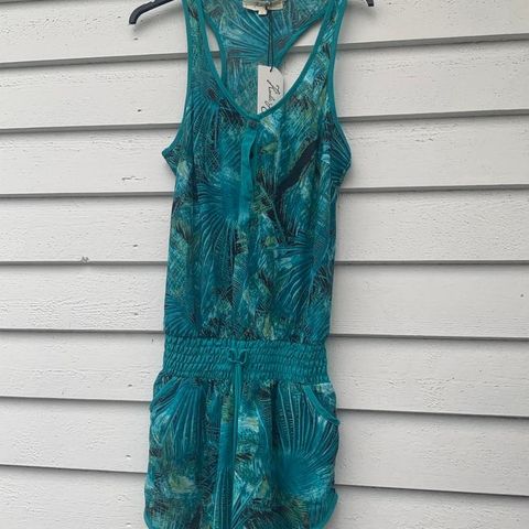 Ny Onepiece til strand/sommer str. L 100,- kr