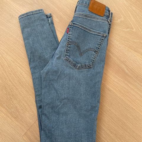 Levis bukse