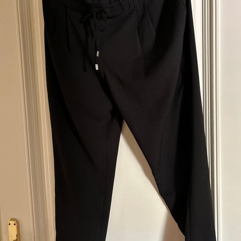 Bukse fra Zara str M